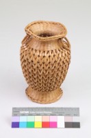 藏品(竹編松傘紋高花瓶)的圖片