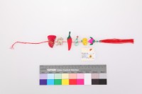 藏品(緞布串飾造型香包)的圖片