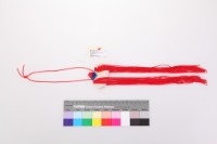 藏品(白底黃花紋提花緞布元寶香包)的圖片