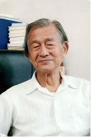 藏品(陳千武-2011年4月攝於南投文學資料館)的圖片