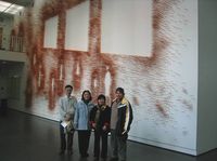 藏品(2004年非馬夫婦同畫家涂志偉胡丹妮伉儷(右1右2)在芝加哥現代美術館)的圖片