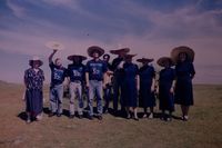 藏品(丘秀芷-巴黎巡演合影)的圖片