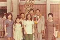 藏品(廖輝英-全家送父親出國)的圖片