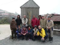 藏品(日本詩人保坂陽一郎,保坂登志子夫婦,宮內泰彥,美國大學生Garret訪司馬庫斯部落來訪(2006.12.25))的圖片