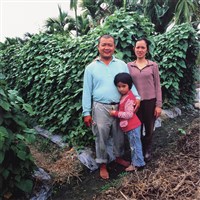 藏品(《越界與認同－亞洲新娘之歌 II》：貴孝與家人 (A))的圖片