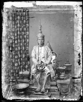 藏品(暹邏王拉瑪四世穿著王袍)的圖片