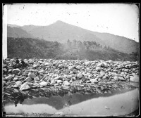 藏品(荖濃溪的鵝卵石)的圖片