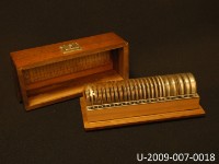 藏品(吸收材料)的圖片