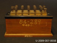 藏品(電阻箱)的圖片