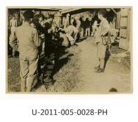 藏品(《台南高工開校十周年記念祭寫真帖》學生飯盒炊事)的圖片