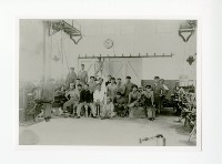 藏品(機械實習工廠合影)的圖片