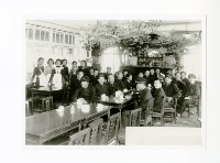 藏品(臺南高等工業學校學生於餐廳合影)的圖片