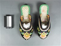 藏品(彩繡拖鞋)的圖片