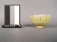 藏品(綠釉茶杯)的圖片