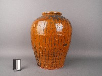 藏品(赤釉甕)的圖片