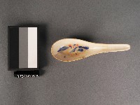 藏品(紅藍彩湯匙)的圖片