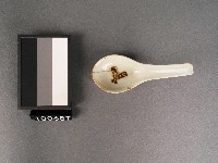 藏品(赤釉雞紋湯匙)的圖片