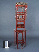 藏品(金木雕臉盆架)的圖片