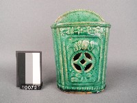 藏品(綠釉鏤空錢圖箸籠)的圖片