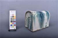 藏品(綠釉枕頭)的圖片