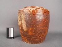 藏品(赤釉短頸壺)的圖片