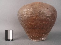 藏品(短頸赤釉甕)的圖片