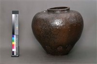 藏品(褐釉陶甕)的圖片