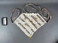 藏品(綴珠胸兜)的圖片