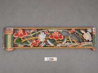 藏品(木雕員光-鳳凰牡丹)的圖片