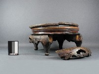 藏品(木製爐座)的圖片