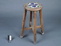 藏品(木製圓凳)的圖片