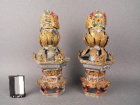 藏品(錫製蓮花座燭臺)的圖片