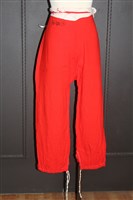 藏品(紅褲)的圖片