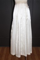 藏品(白裙)的圖片