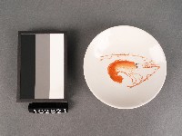 藏品(紅彩蝦紋碟)的圖片