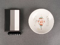 藏品(彩繪宮燈囍字碟)的圖片