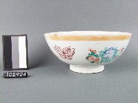 藏品(黃金釉彩繪花卉蝴蝶紋碗)的圖片