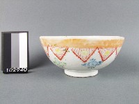 藏品(黃金釉彩繪花卉紋碗)的圖片