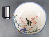 藏品(彩繪花鳥紋碗)的圖片
