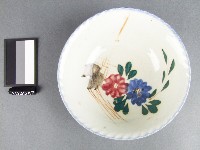 藏品(彩繪花卉紋碗)的圖片