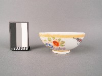 藏品(黃金釉彩繪花卉鶴紋碗)的圖片