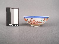 藏品(黃金釉彩繪花卉鳳紋碗)的圖片