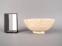 藏品(黃金釉花卉紋碗)的圖片