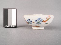 藏品(彩繪花卉紋碗)的圖片