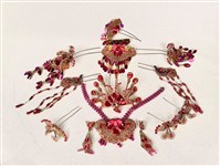 藏品(梅紅珠花頭飾)的圖片