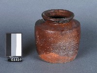 藏品(褐釉罐)的圖片