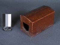 藏品(褐釉陶枕頭)的圖片