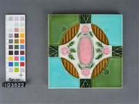 藏品(黃綠紅花卉幾何紋磁磚)的圖片