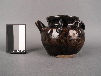 藏品(褐釉五耳髮油壺)的圖片