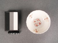 藏品(金紅彩花卉紋碗)的圖片